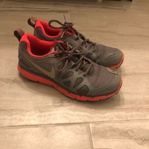 Women’s Nike sneakers